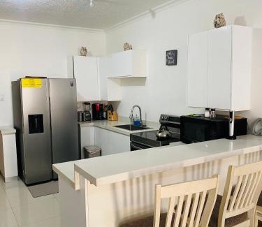 Eden Gardens Apartment | Metcalfe Two Bedroom Suite