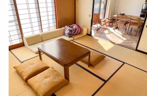 Fujiyoshida House | MeTeL ] You can see the magnificent Fuji from the window. Renovated first-class rental accommodations