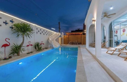 South Pattaya Villa | [Meteor Garden Villa] 6 bedrooms, 8 beds, 100 meters from Jomtien Beach