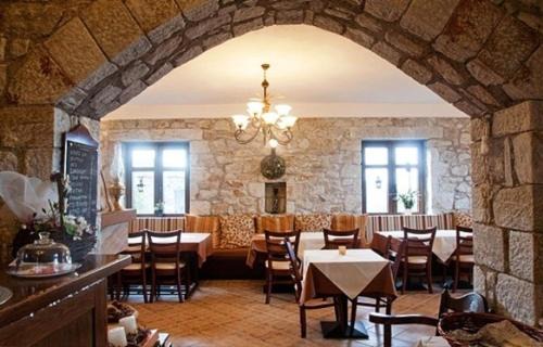 Varvitsa House | Meterizi Guesthouse