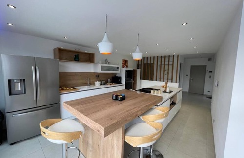 Les Issambres Villa | METERS FROM THE MEDITERRANEAN AMID ST. TROPEZ & ST. MAXIM