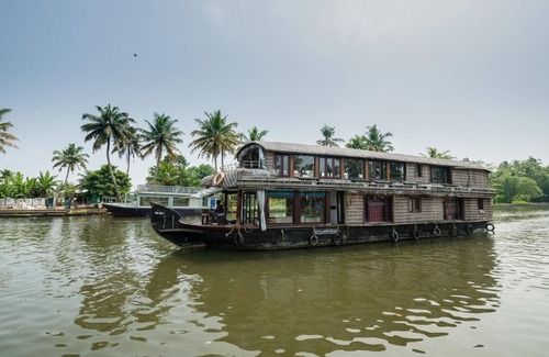 Alappuzha Boat Rental | Meticulous/backwoods Houseboat