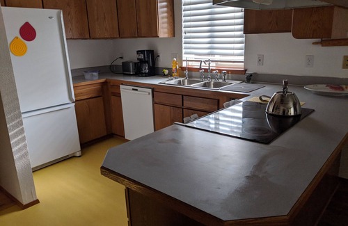 Olympia House | Meticulously furnished near State Capitol