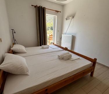 Leonidio Apartment | Metoxi big house