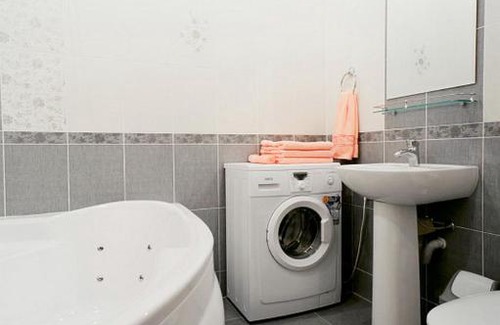 Minsk City Centre Apartment | metro Frunzenskaia, Maksima Tanka, 16