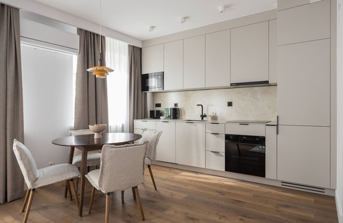 Ursynow Apartment | Metro Kabaty Elegant Apartment