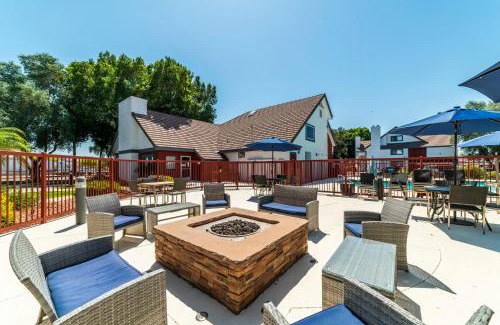 North Mountain Apartment | Metro PHX STUDIO full kitchen long term discounts