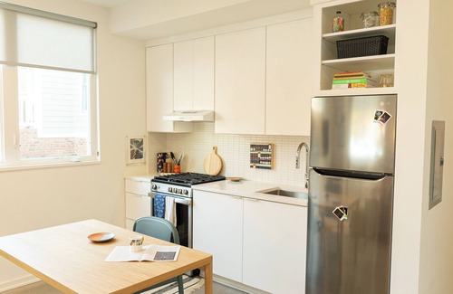 Downtown Apartment | Metro Vista - Rooftop Deck with Skyline Views!