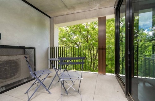 Reid Apartment | Metropol 3 Comfy Luxury Central Free Parking
