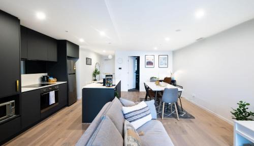 Reid Apartment | Metropol 812