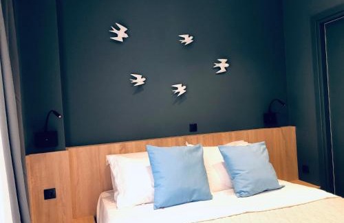 Piraeus Apartment | Metropolitan Complex room-Faliro
