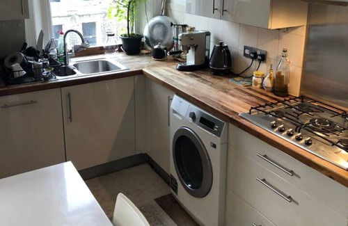 Belsize Apartment | Metropolitan Tranquility: Chic Flat Regent's Park
