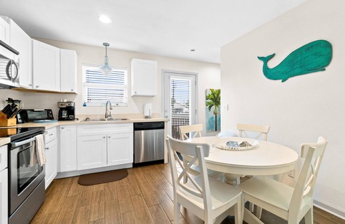 Mexico Beach House | Mexico Beach | 2-Min Walk | Pet OK | Gulf View