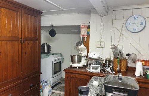 Mount Morgan Bed & Breakfast | Meyenburg Dorm Room