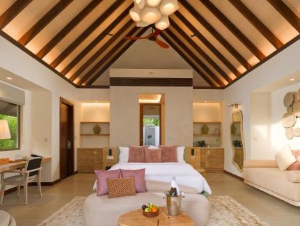 Lhaviyani Atoll Hotel | Meyyafushi Maldives
