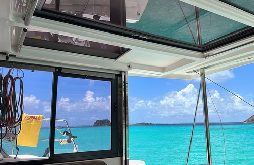 Grand Case Boat Rental | Your half-day cruise with scenic Zephyr and water activities