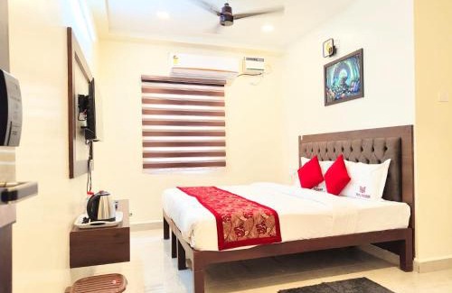 Mylapore Tiruvallikk Hotel | MG Park