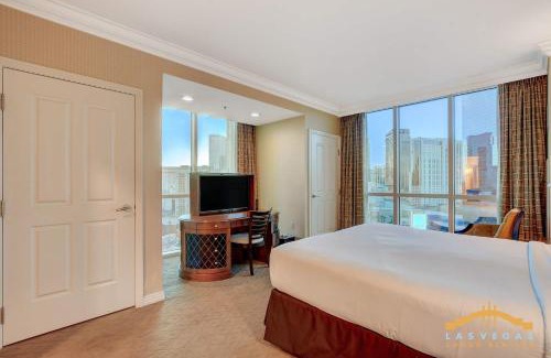 Las Vegas House | MGM Signature-17-801 1Br2Ba F1 Strip View Balcony