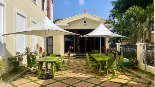 Yelagiri Hotel | MGM Whispering Meadows Yelagiri