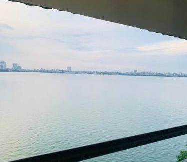 Thuy Khue Apartment | Mhouse 127 waterfront 2