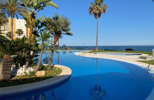 Sitio de Calahonda Apartment | MI CAPRICHO, Beach Front Apartment P14 3ºB
