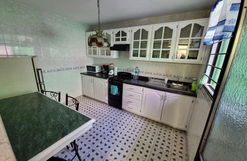 Uriangato Apartment | Mi casa cerca de la línea divisoria