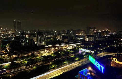 Noida Apartment | Mi Casa Homestay Noida