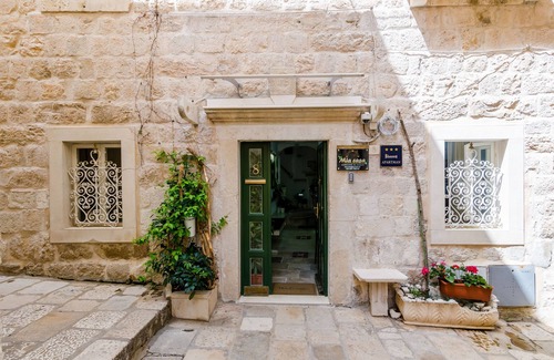 Dubrovnik Old Town House | Mia Casa - brand new holiday home - the heart of Old Town with no access steps