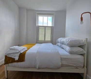 Newington Apartment | Mia residence, Waterloo 4bed Room Apa