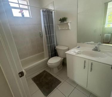 Doral House | Mia