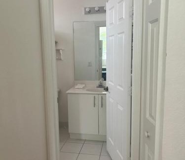 Doral House | Mia