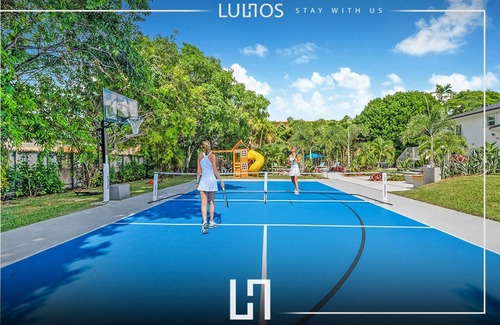 Flagami House | Miami 8BR Mansion w/Pool & Playground