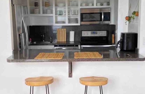 Aventura Apartment | Miami- Aventura Surf Apartment- close to the mall, beaches, pool, great location