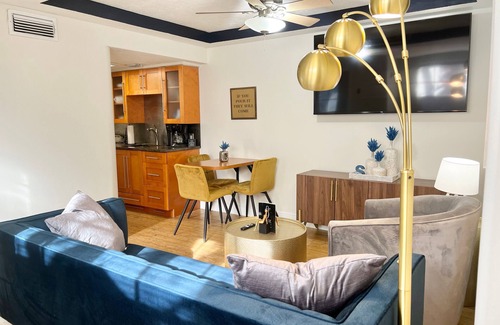 North Miami House | Miami Beach HomeStay