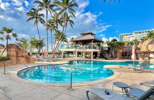 Mid Beach Apartment | Miami Beach Oceanfront- Pool Bar & Gym & SPA
