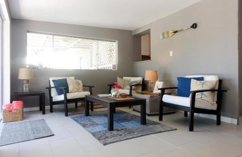 North Miami Beach Villa | Miami Beach Villa with Sparkling Pool! Sleeps 10+!