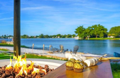 North Miami Beach House | Miami Paradise Waterfront Games