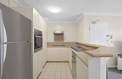 Miami Apartment | Miami Resort Living - 50m from beach