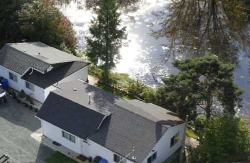 Harrison Hot Springs Villa | Miami River Cottage - Harrison Lake Riverside Cottages
