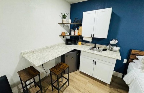 Hialeah Apartment | Miami studio near Airport/Beach
