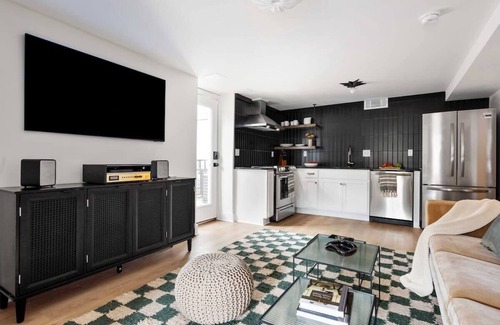 Reynoldstown Apartment | Mic Drop by Minty Living