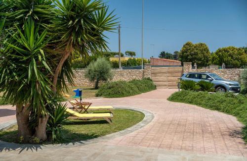 Ognina Villa | Micalice's Sea House