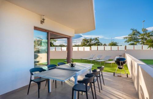 Pueblo Latino Apartment | Michael