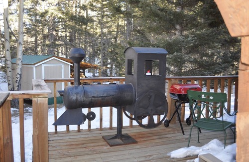 Red River Cabin | Michael Martin Murphey Cabin, America's Cowboy Singer/Songwriter Getaway Cabin