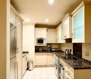 Sandown Apartment | Michelangelo Towers 705- Luxury 1Bed Apartment