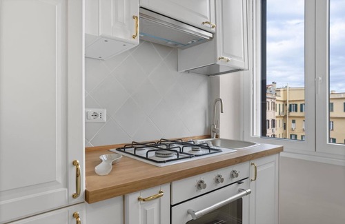 Vatican Apartment | Michelangelo Vatican skyline