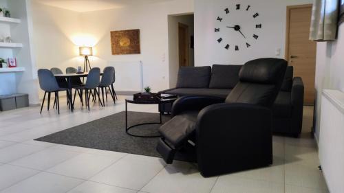 Patras Apartment | MICHELLE PATRASSO - Quiet & comfortable apartment in Patras with free parking