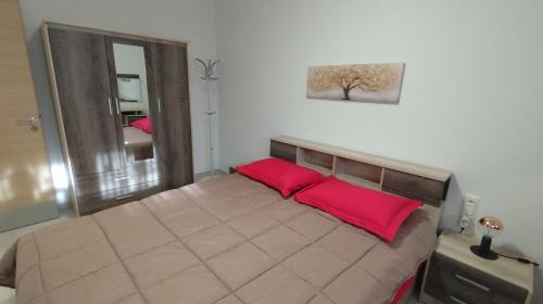 Patras Apartment | MICHELLE PATRASSO - Quiet & comfortable apartment in Patras with free parking