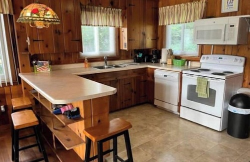 Reading House | Michigan Lakefront House