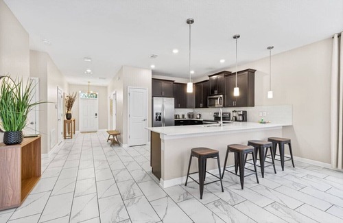 Davenport House | Mickey’s Luxury Hideaway 8BR Home w/Private Pool